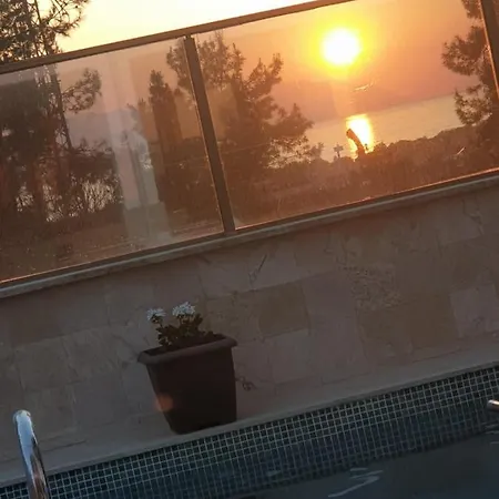 Ada Sun Apartment *